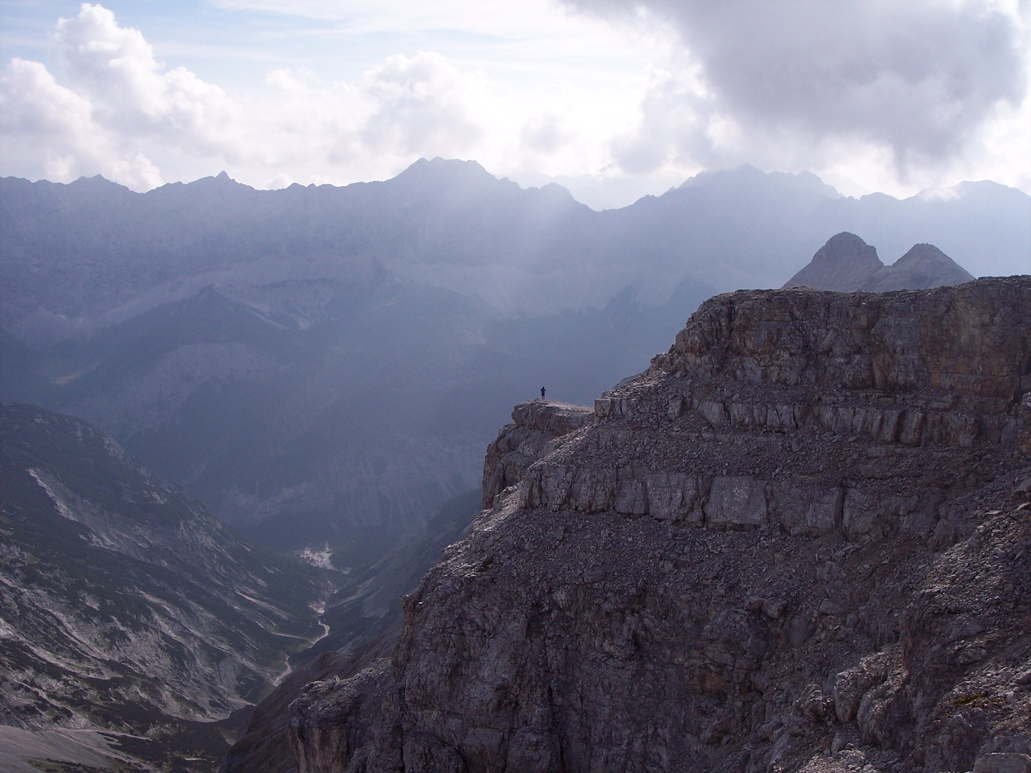 Ewige Weiten im Karwendel – am Gipfel der Birkkarspitze